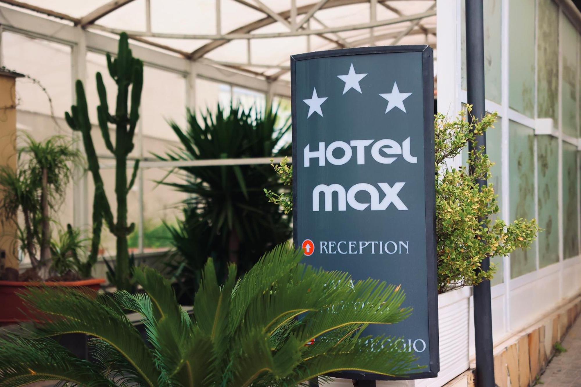Hotel Max Aversa Exteriér fotografie