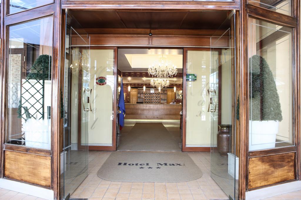 Hotel Max Aversa Exteriér fotografie