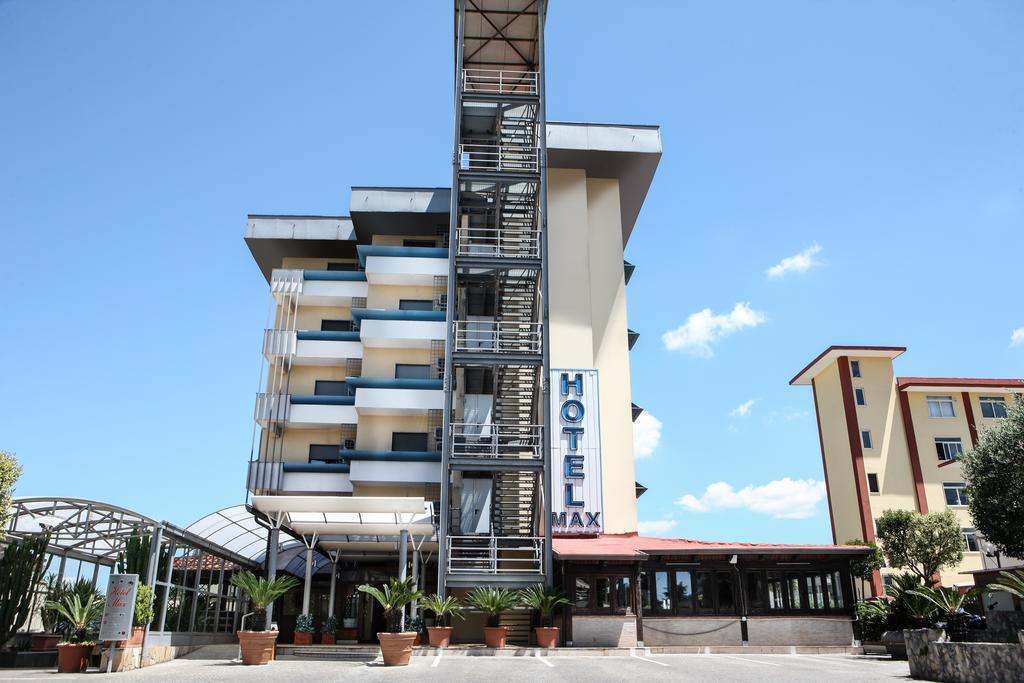 Hotel Max Aversa Exteriér fotografie